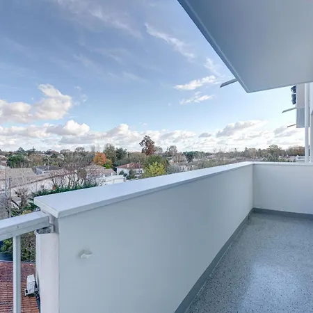 Guestready - Lovely Retreat With A Balcony Daire